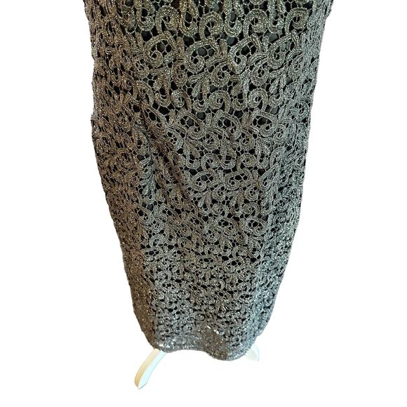 Elegant Gray Lace Dress - Picture 11 of 14